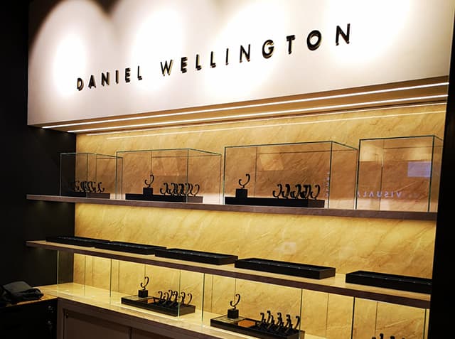 Projekt Kraft: Shop Design und Ladenbau für Daniel Wellington